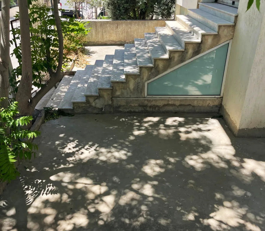 670 sqm Commercial Building for Rent in Metamorfosi, Athens