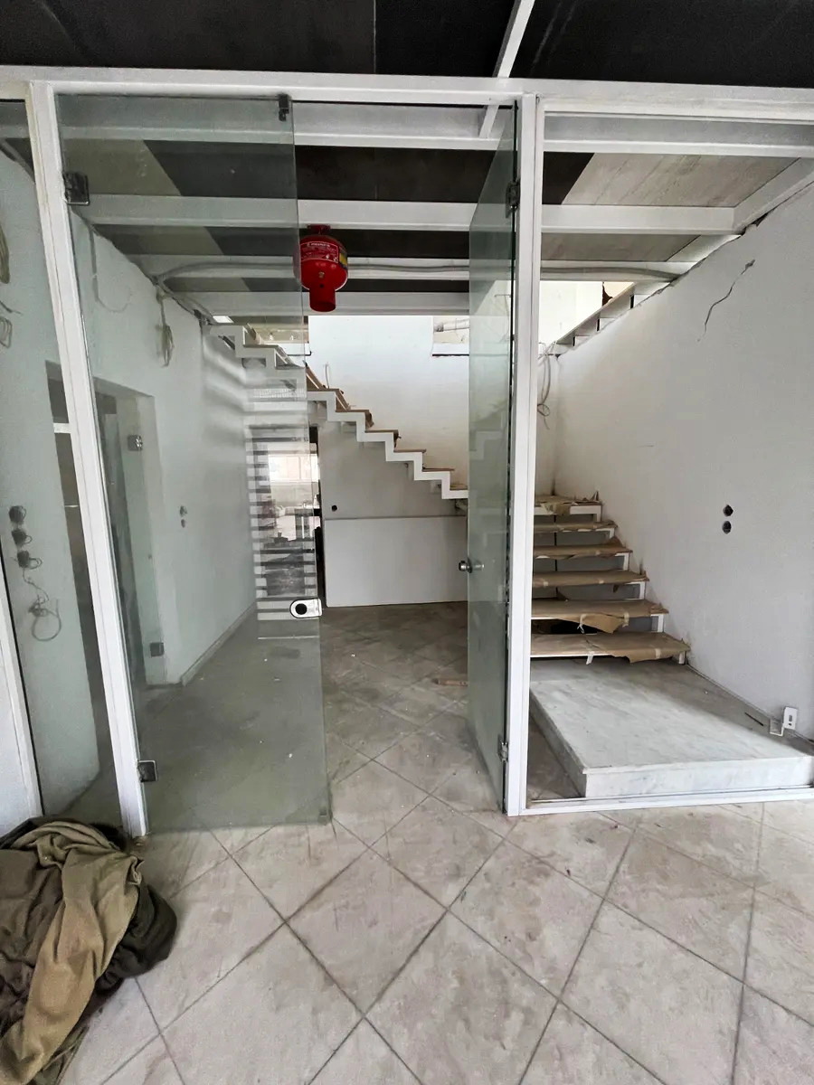 150-1063-kthrio-metamorfosi-skala 670 sqm Commercial Building for Rent in Metamorfosi, Athens